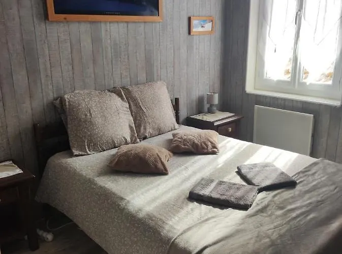 홈스테이 D'hotes Natacha Et Franck Labastide-Rouairoux